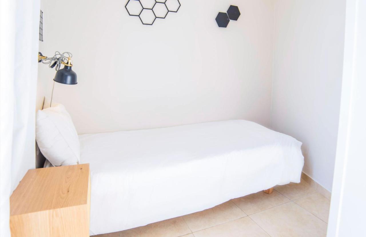 Ourplace Nachalat Binyamin 텔아비브 외부 사진