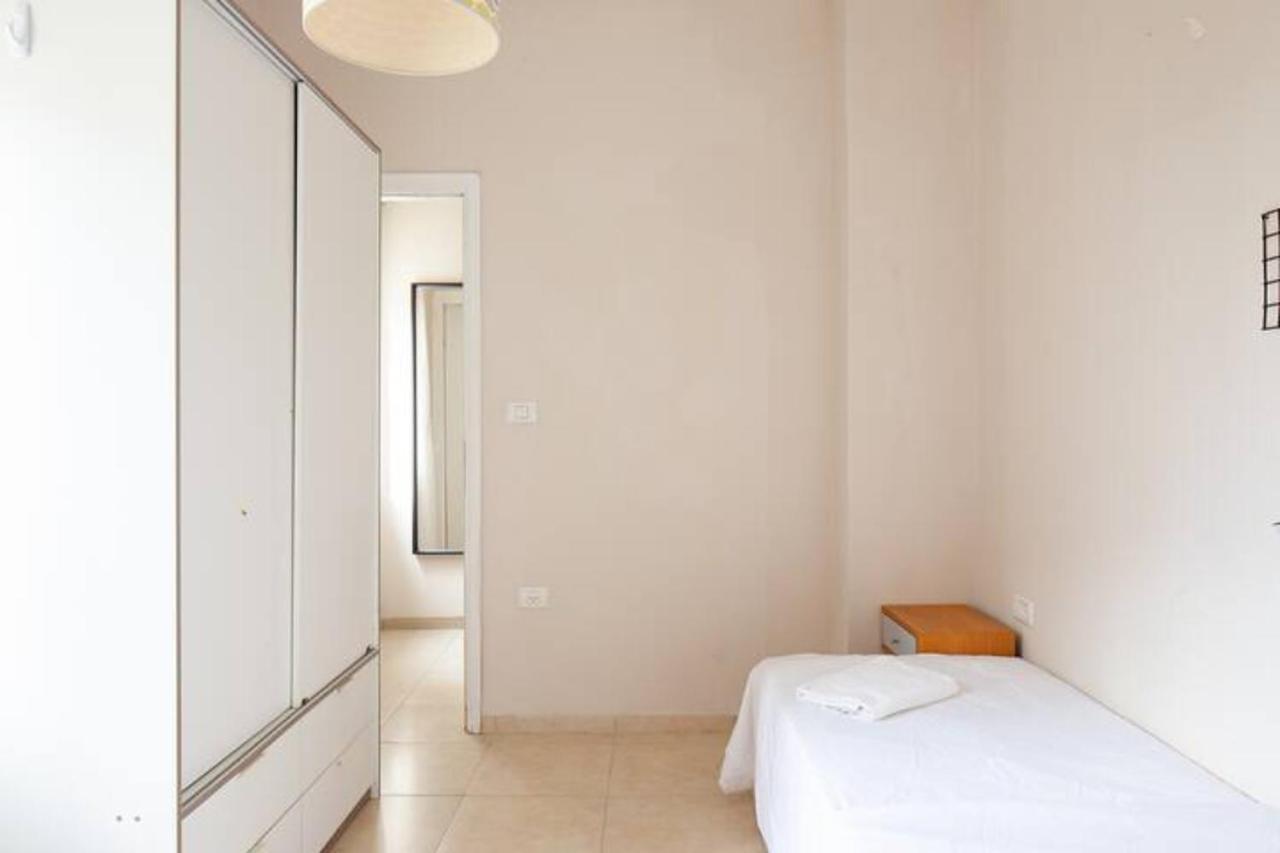 Ourplace Nachalat Binyamin 텔아비브 외부 사진