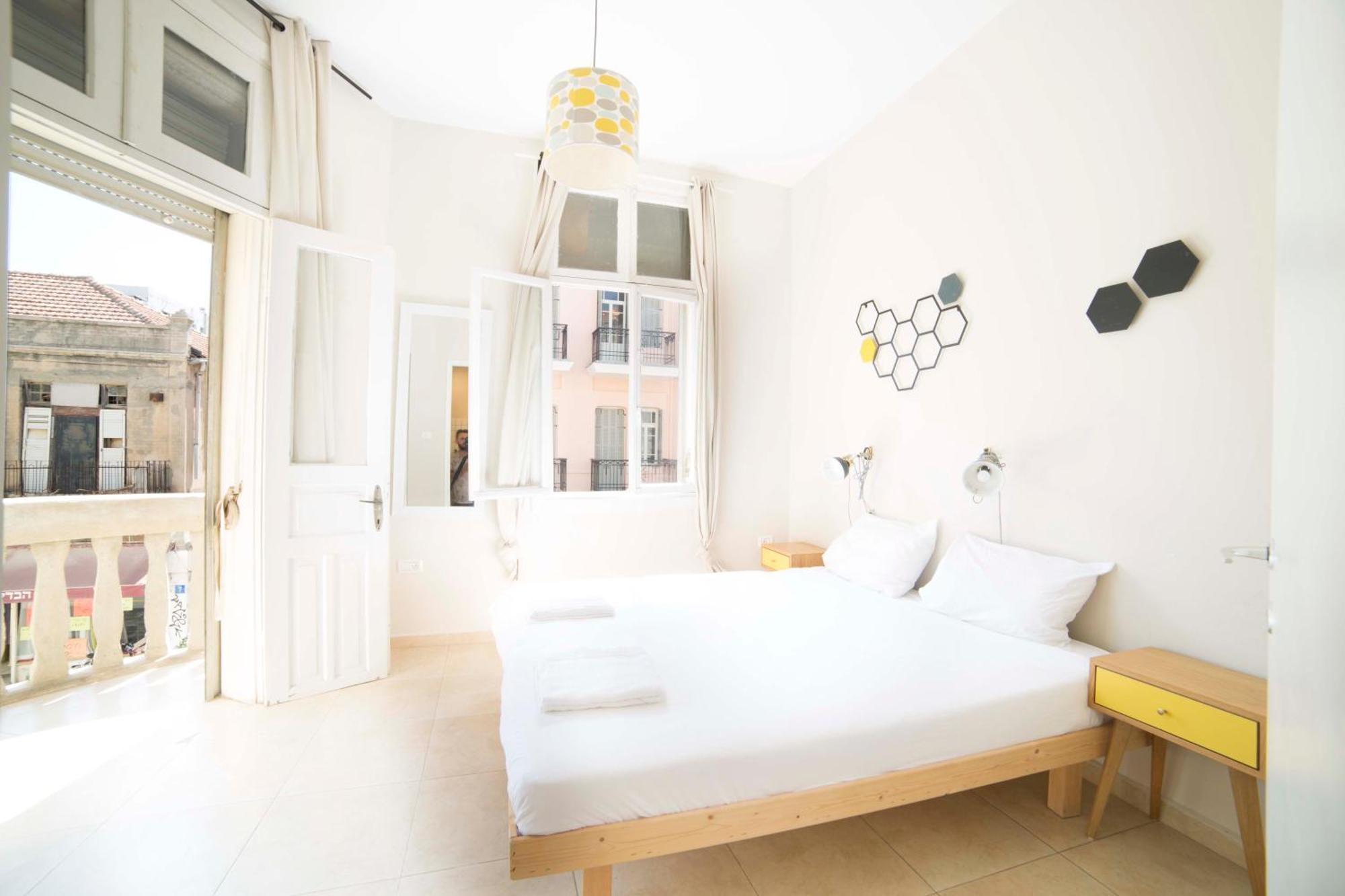 Ourplace Nachalat Binyamin 텔아비브 외부 사진